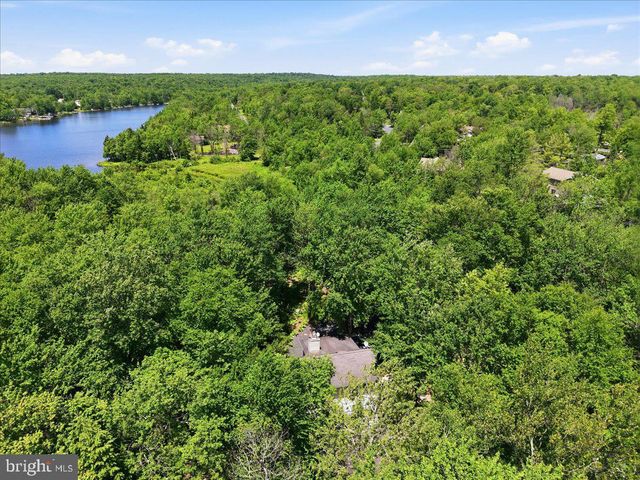 4172 BROOK CT, Tobyhanna, PA 18466