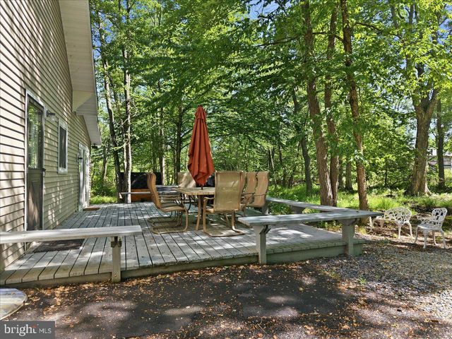 4172 BROOK CT, Tobyhanna, PA 18466