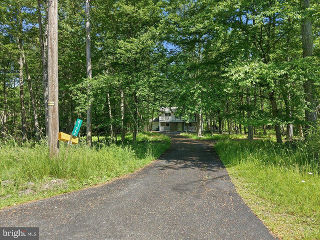 4172 BROOK CT, Tobyhanna, PA 18466
