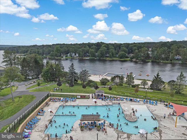 4172 BROOK CT, Tobyhanna, PA 18466