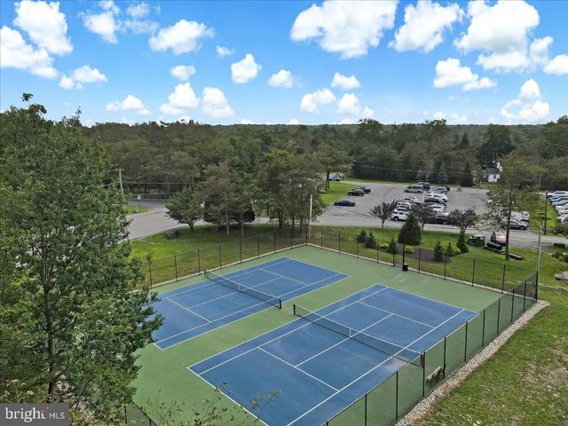 4172 BROOK CT, Tobyhanna, PA 18466