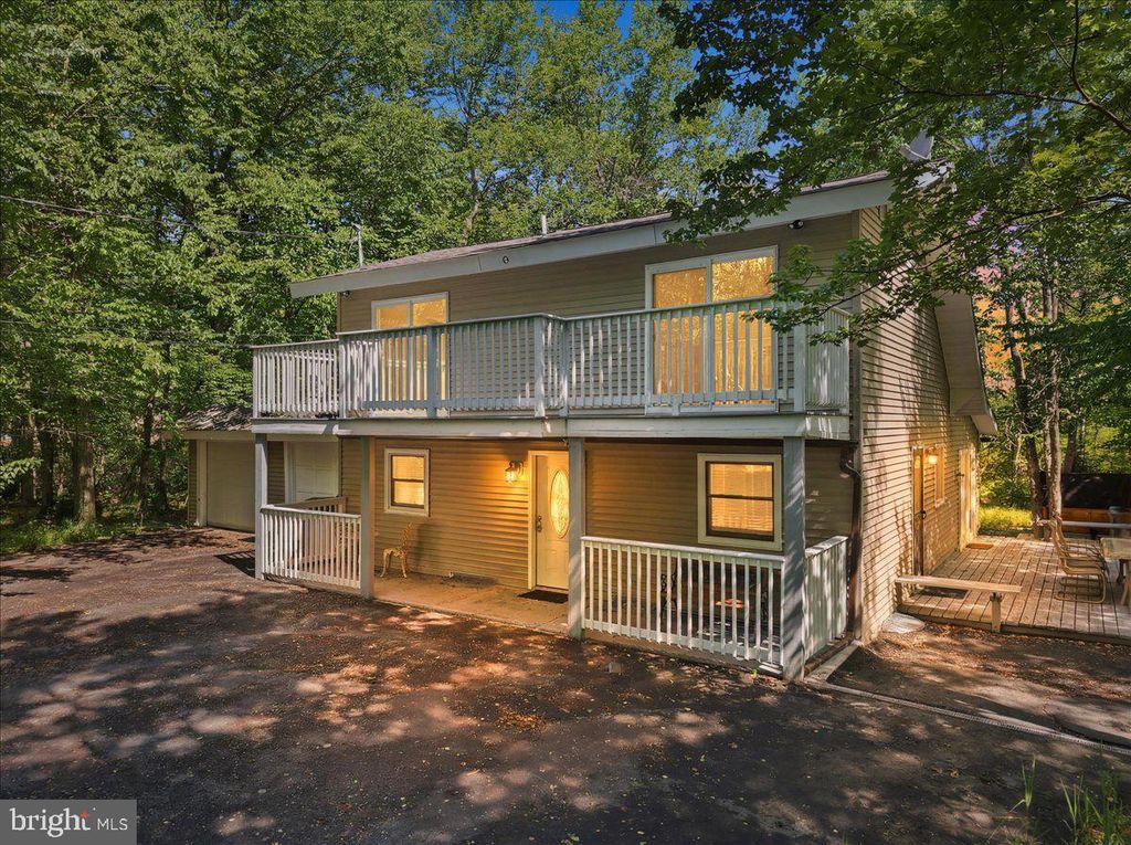 4172 BROOK CT, Tobyhanna, PA 18466