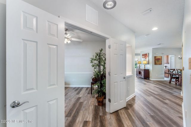 11927 SURFBIRD Circle 12E, Jacksonville, FL 32256