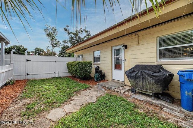 1413 GRIFLET Road, Jacksonville, FL 32211
