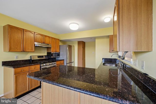 8040 CAPTAINS CT, Frederick, MD 21701