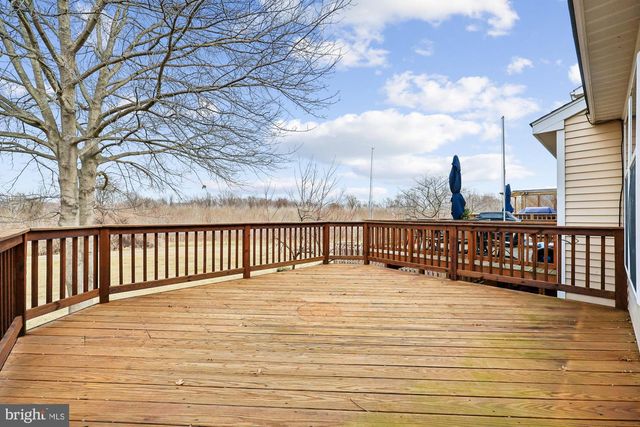 8040 CAPTAINS CT, Frederick, MD 21701