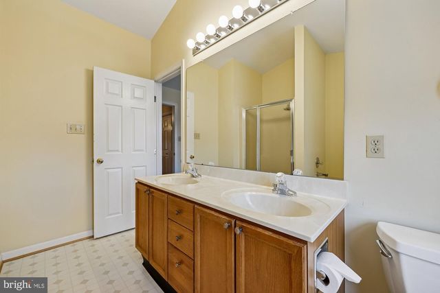 8040 CAPTAINS CT, Frederick, MD 21701