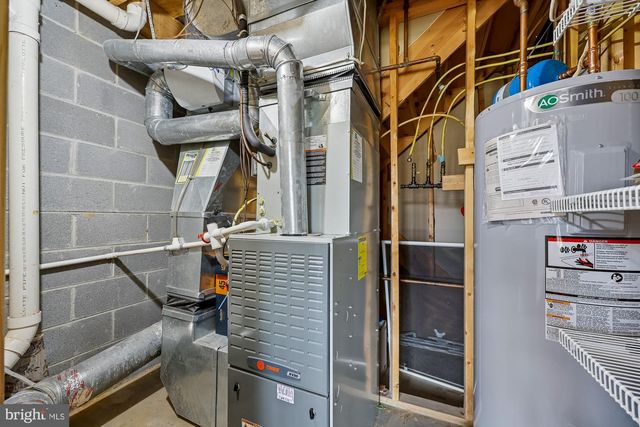 8040 CAPTAINS CT, Frederick, MD 21701