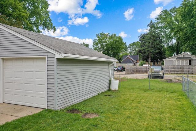 217 12TH AVENUE, Green Bay, WI 54303