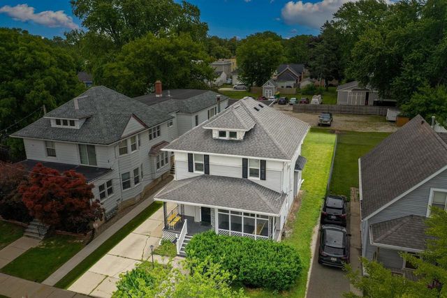 217 12TH AVENUE, Green Bay, WI 54303