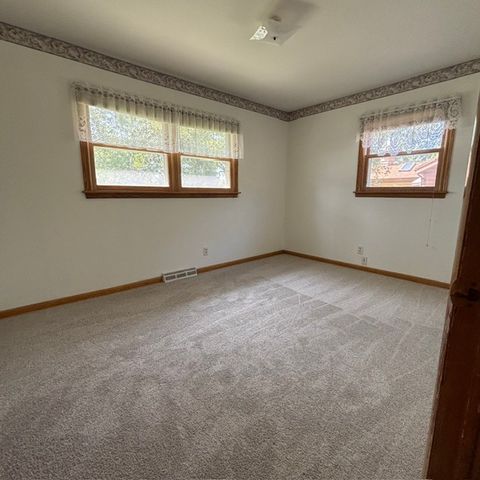 18092 W IL Rt 120, Grayslake, IL 60030