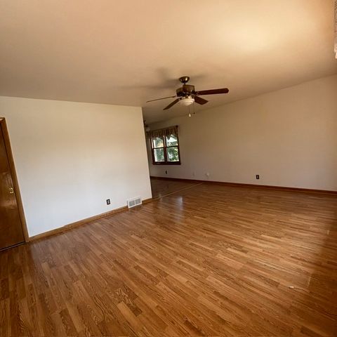 18092 W IL Rt 120, Grayslake, IL 60030