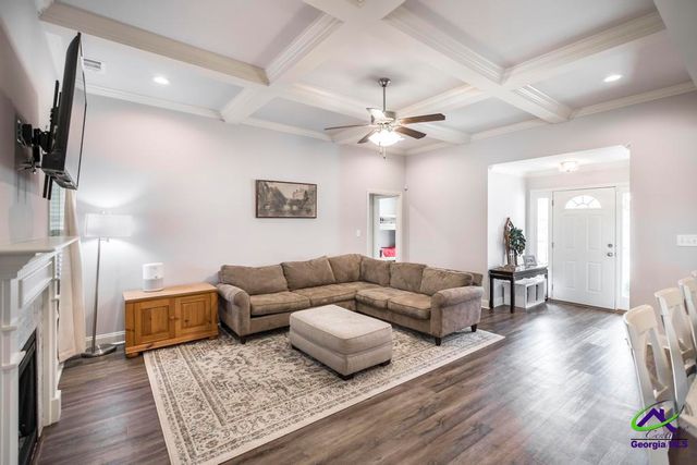 305 Gibson Circle, Kathleen, GA 31047