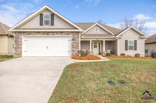 305 Gibson Circle, Kathleen, GA 31047