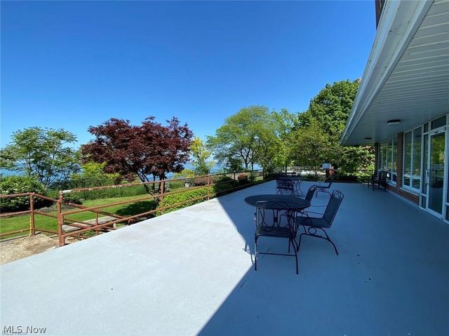 11850 Edgewater Drive 925, Lakewood, OH 44107
