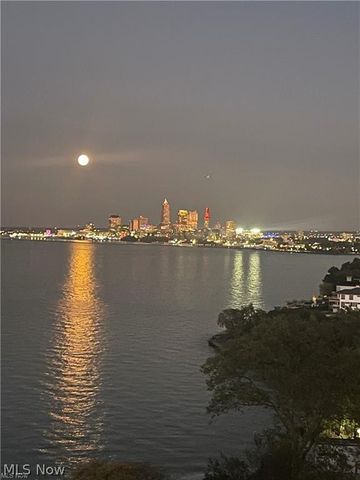11850 Edgewater Drive 925, Lakewood, OH 44107