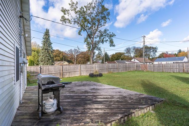 414 W Maple Avenue, Fergus Falls, MN 56537