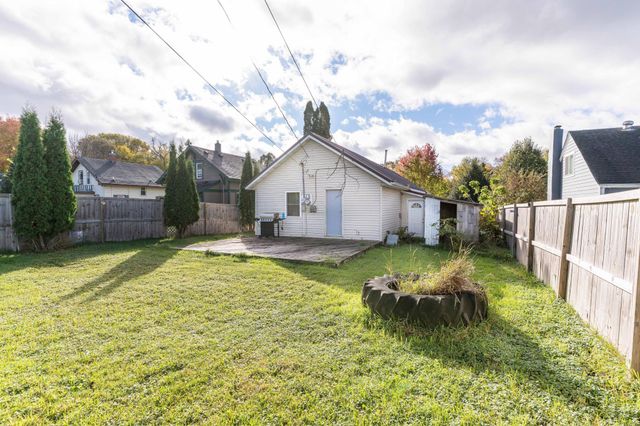 414 W Maple Avenue, Fergus Falls, MN 56537