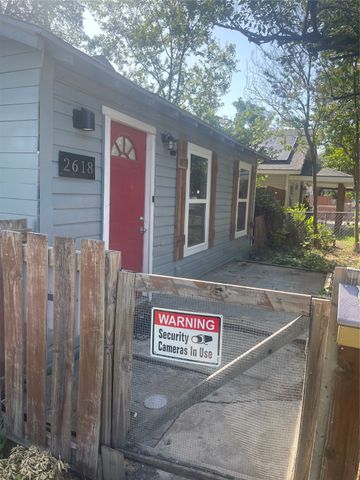 2618 28th Street, Fort Worth, TX 76106