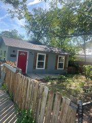 2618 28th Street, Fort Worth, TX 76106