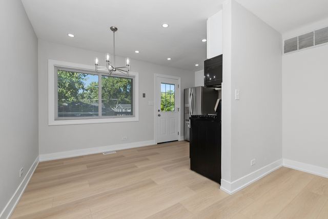 16822 91st Avenue, Orland Hills, IL 60487