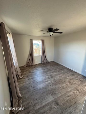 137 Virgle Circle, Tazewell, TN 37879