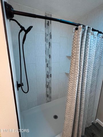 137 Virgle Circle, Tazewell, TN 37879