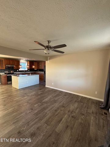 137 Virgle Circle, Tazewell, TN 37879