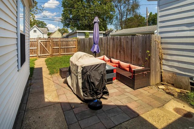 2227 W virginia Street, Evansville, IN 47712