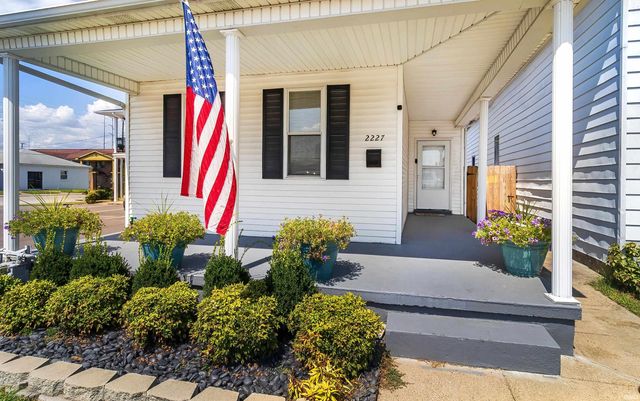 2227 W virginia Street, Evansville, IN 47712