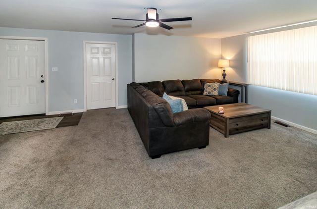 2227 W virginia Street, Evansville, IN 47712