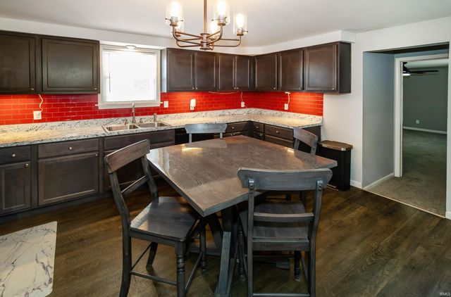 2227 W virginia Street, Evansville, IN 47712