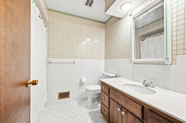 5916 Amy Drive, Edina, MN 55436