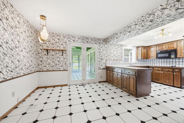 5916 Amy Drive, Edina, MN 55436