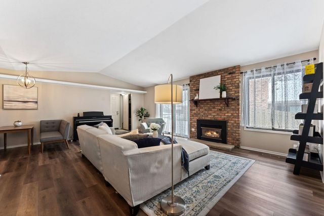 14865 19th Avenue N, Plymouth, MN 55447