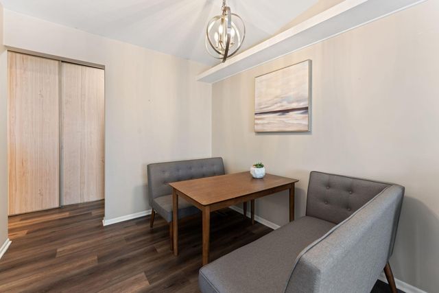 14865 19th Avenue N, Plymouth, MN 55447