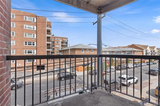 750 Shore Road 2G, Long Beach, NY 11561