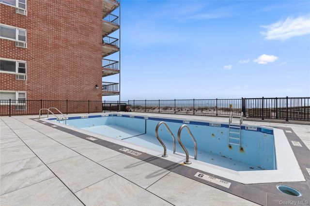 750 Shore Road 2G, Long Beach, NY 11561