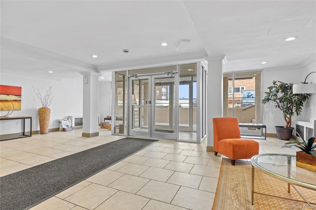 750 Shore Road 2G, Long Beach, NY 11561