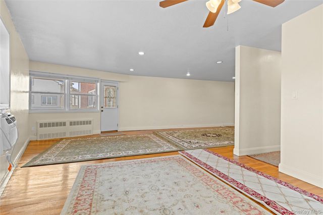 750 Shore Road 2G, Long Beach, NY 11561