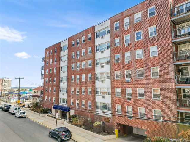 750 Shore Road 2G, Long Beach, NY 11561
