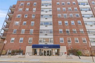 750 Shore Road 2G, Long Beach, NY 11561