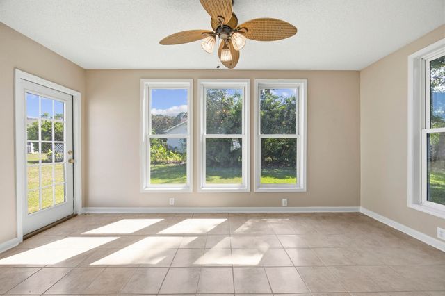 2208 Seaford Dr., Longs, SC 29568