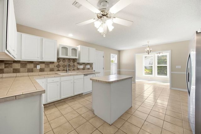 2208 Seaford Dr., Longs, SC 29568