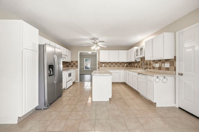 2208 Seaford Dr., Longs, SC 29568