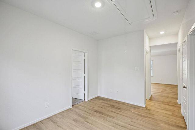 5120 Redbud Valley Drive, Pearland, TX 77584