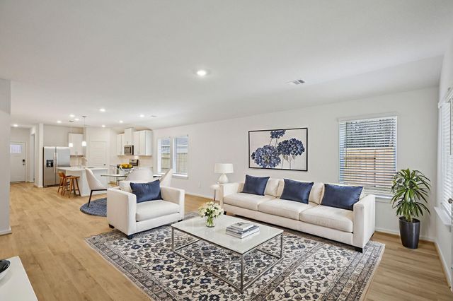 5120 Redbud Valley Drive, Pearland, TX 77584