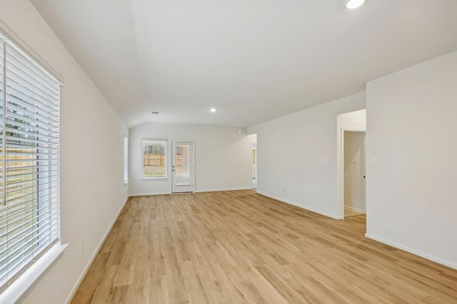 5120 Redbud Valley Drive, Pearland, TX 77584