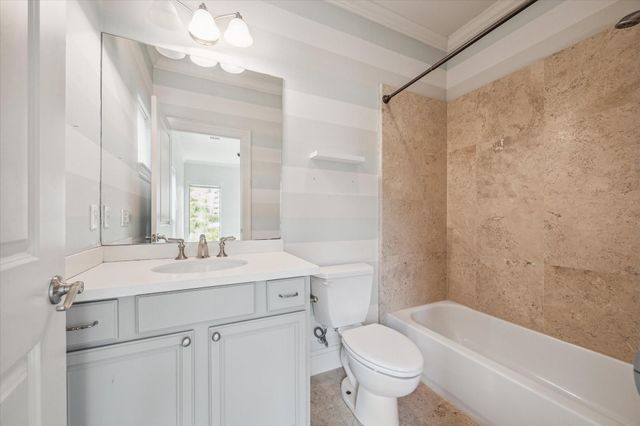 6830 Staffordshire Boulevard, Houston, TX 77030