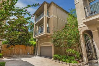 6830 Staffordshire Boulevard, Houston, TX 77030